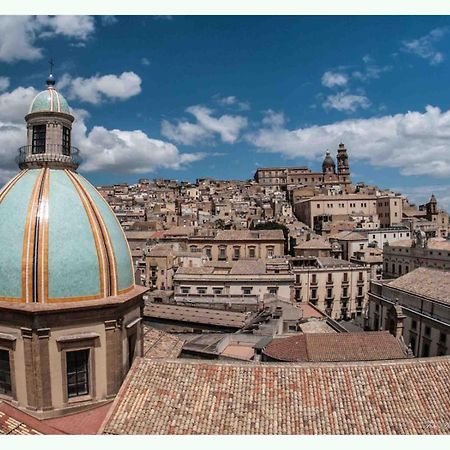 Al Quarantuno Leilighet Caltagirone Eksteriør bilde